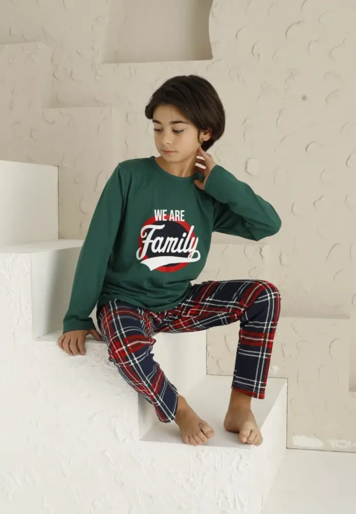 Pijama Băieți, Mânecă Lungă si Pantaloni Lungi, Imprimeu We Are Family,Culoare Verde,Engros